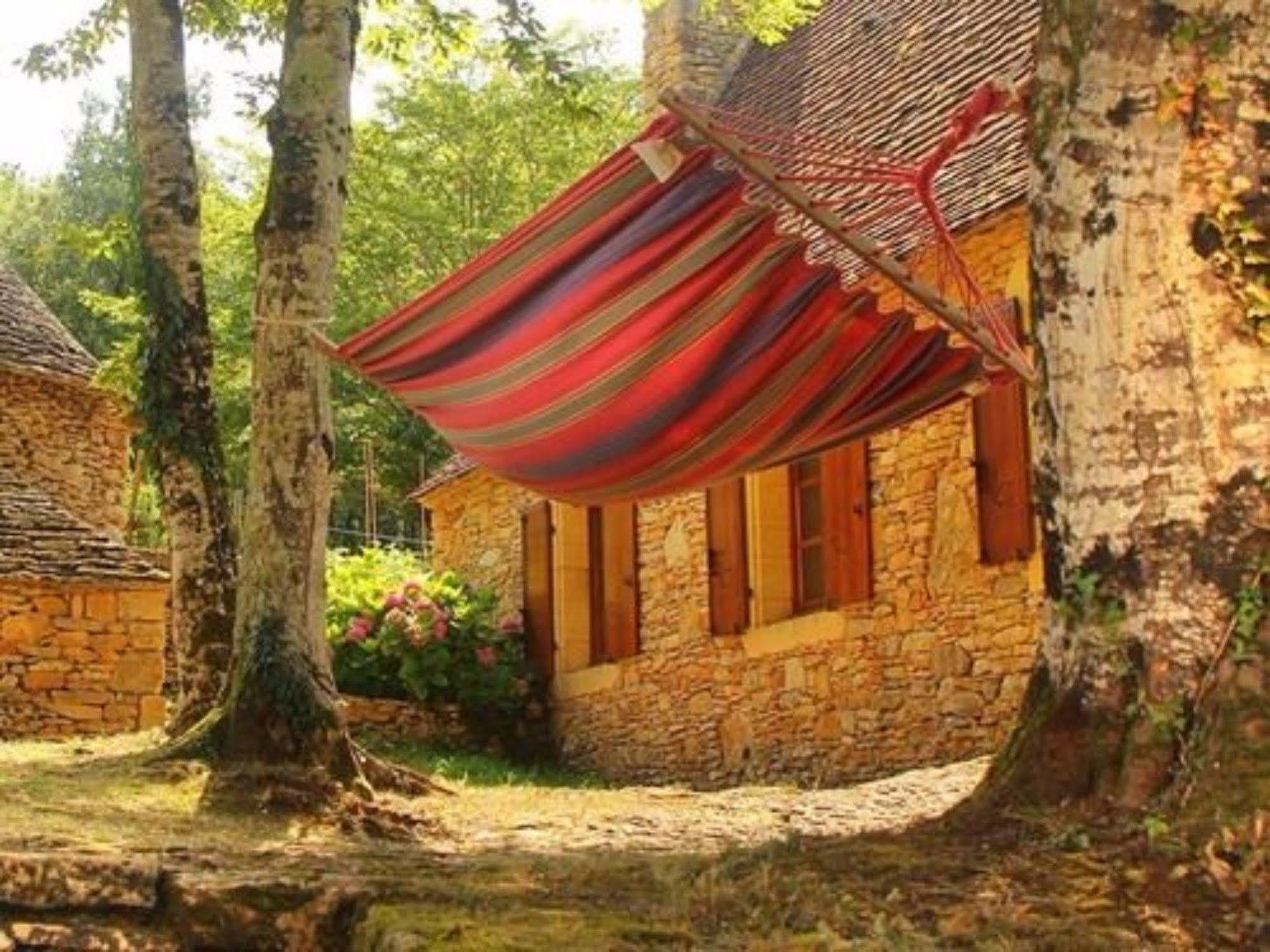 Chambres D'Hotes Avec Piscine La Rossillonie Beynac-et-Cazenac Luaran gambar