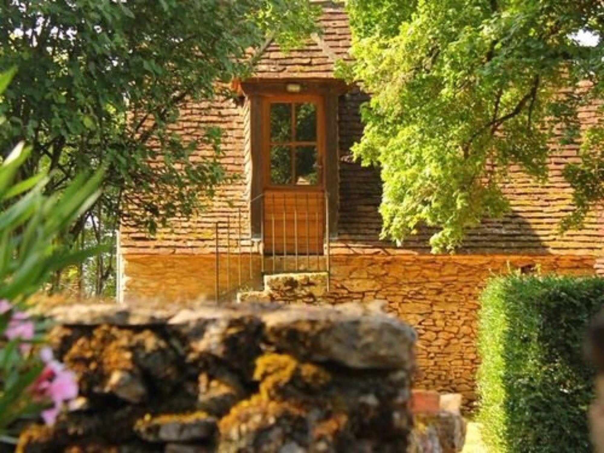 Chambres D'Hotes Avec Piscine La Rossillonie Beynac-et-Cazenac Luaran gambar